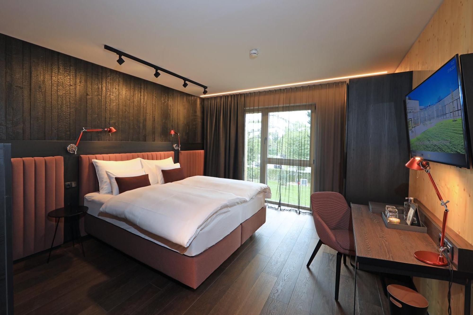 Steiermarkhof - Aus Holz Gebaut, Von Huegeln Gekuesst Hotel
