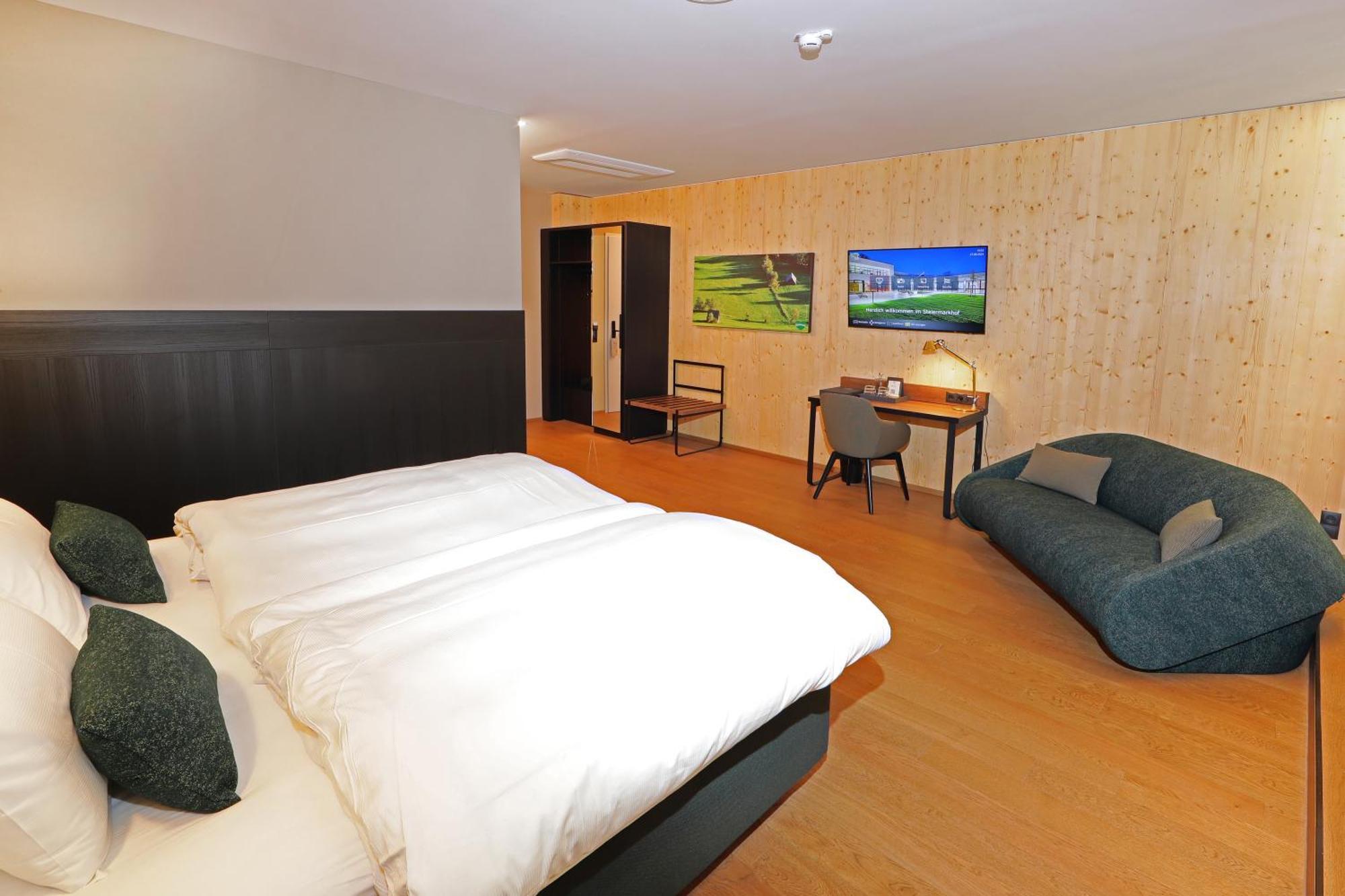 Hotel Steiermarkhof - Aus Holz Gebaut, Von Huegeln Gekuesst 4*